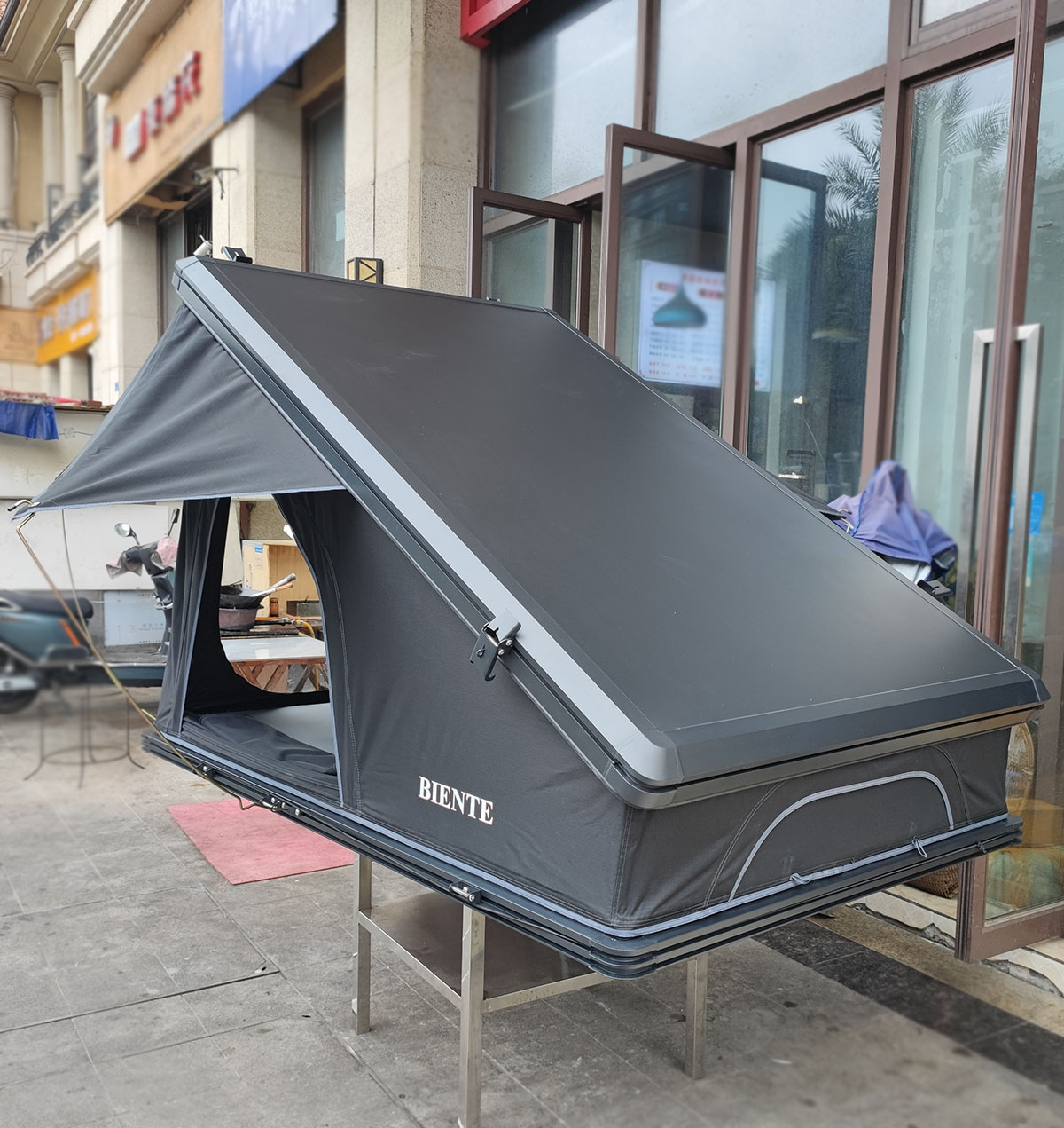 オーストラリア製 三角形アルミハードシェル 四季対応 ルーフ - Outdoor Camping Australia のレビューと価格