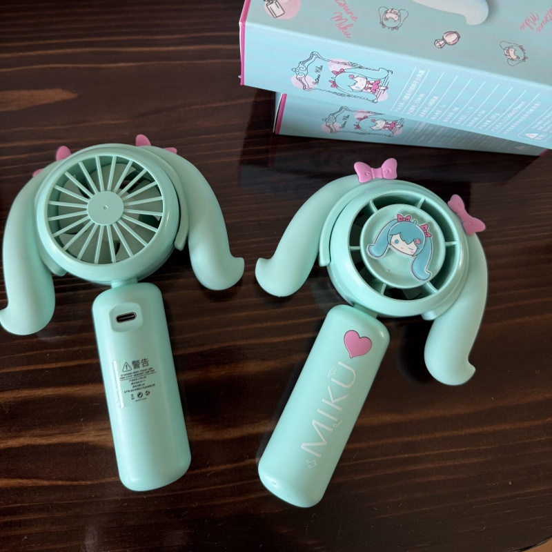 初音ミクミニハンドヘルドファン冷却ファン家庭用オフィス旅行ア - Outdoor Camping Japan のレビューと価格